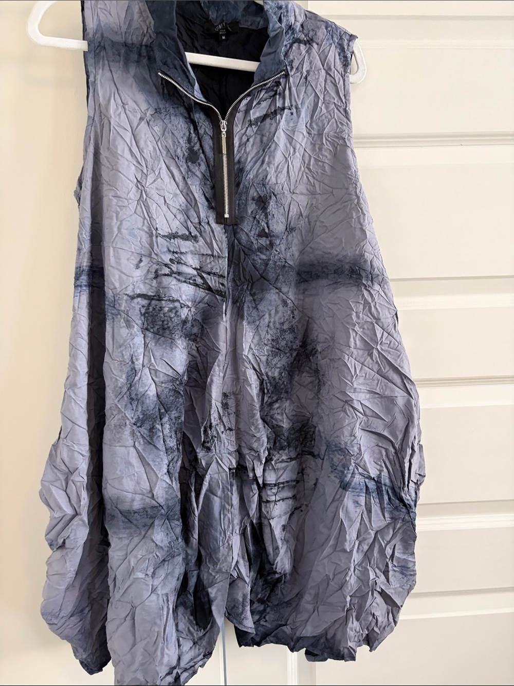 Comfy size M balloon dress.